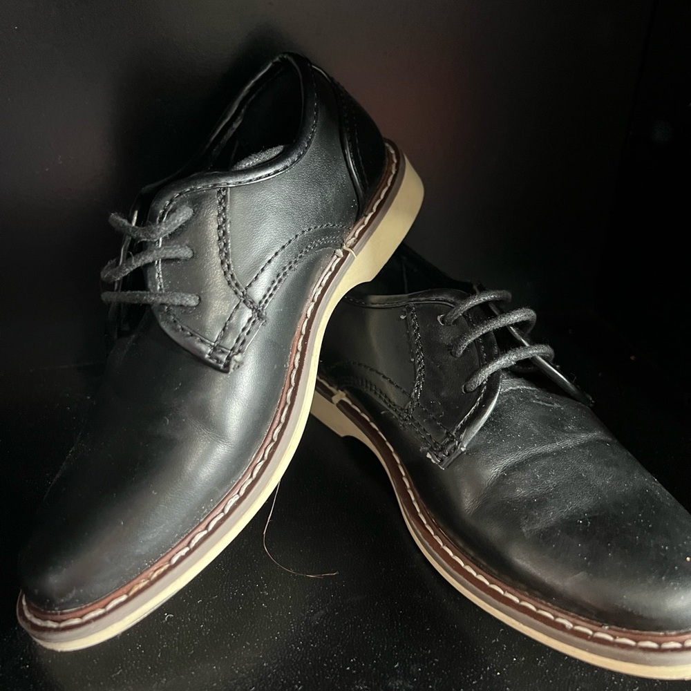 Mario Lopez toddler dress shoes